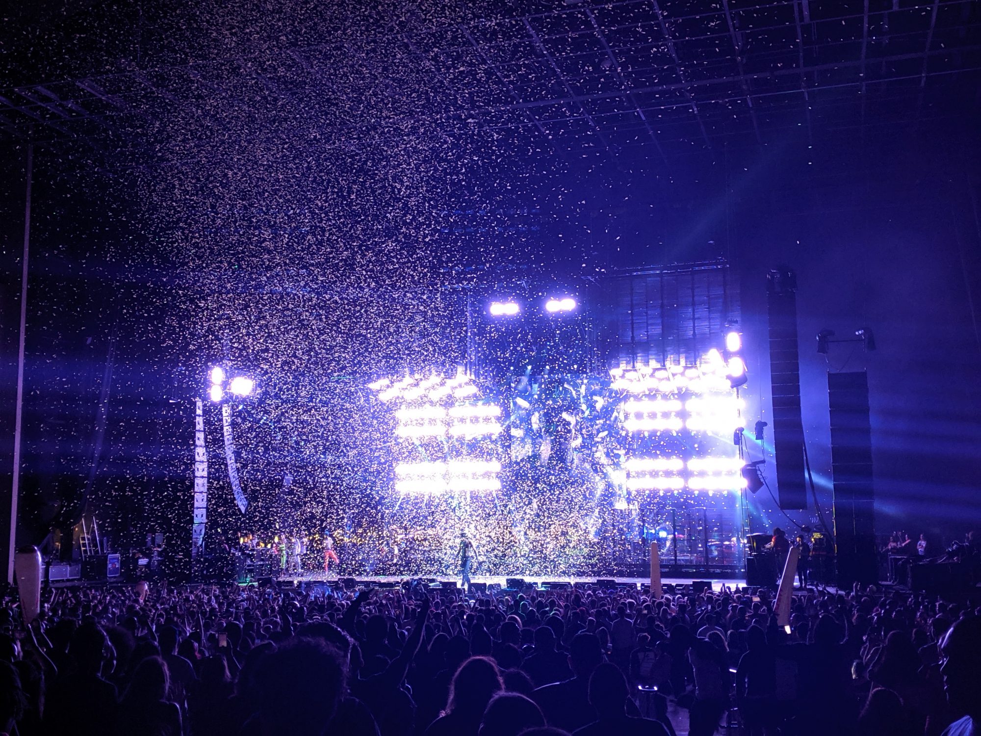 Wiz Khalifa concert purple background